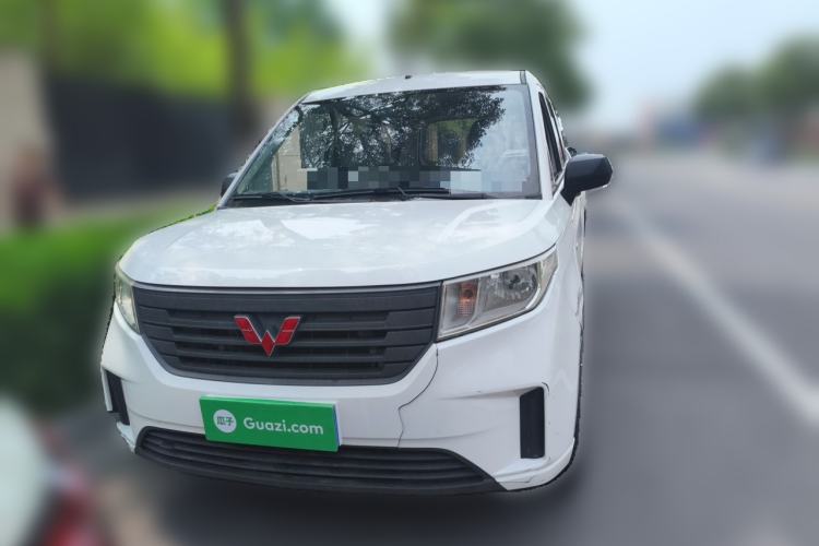 Used Wuling Hongguang PLUS 2020 1.5L Manual Standard Edition 5 Seats Front