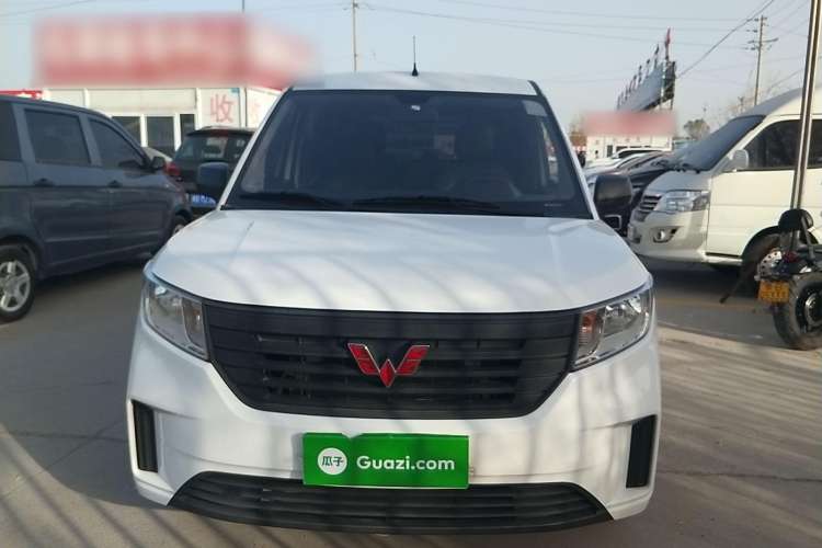 Used Wuling Hongguang PLUS 2020 1.5L Manual Standard Edition 7-Seater Front