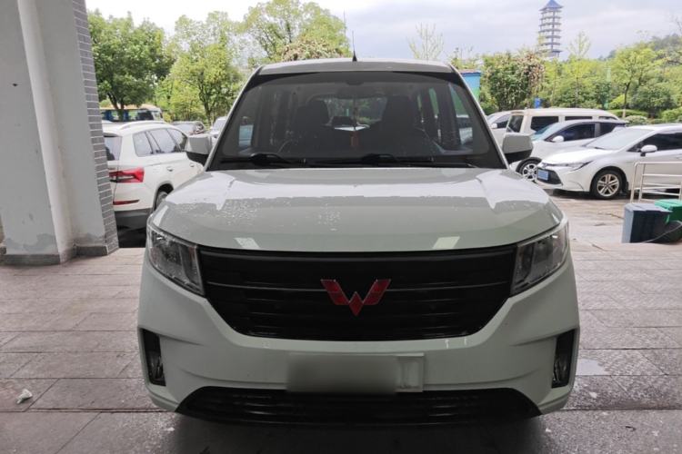 Used Wuling Hongguang PLUS 2020 1.5L Manual Comfort 7-Seater Front
