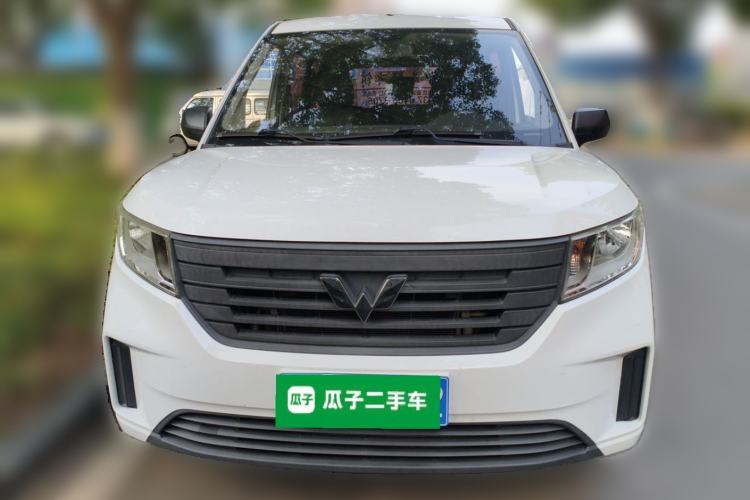 Used Wuling Hongguang PLUS 2020 1.5L Manual Standard Edition 5 Seats Front