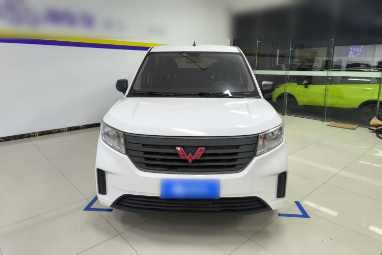 Used Wuling Hongguang PLUS 2020 1.5L Manual Standard Edition 7-Seater Front