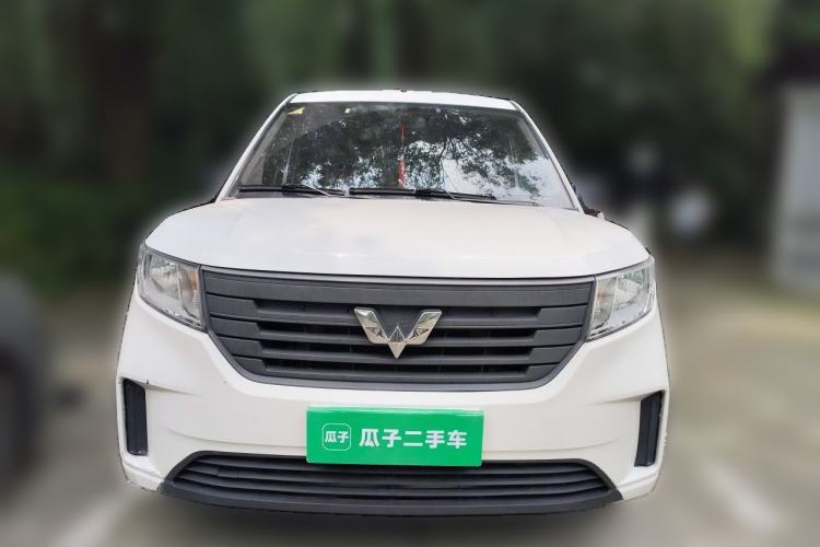 Used Wuling Hongguang PLUS 2020 1.5L Manual Standard Edition 7-Seater Front