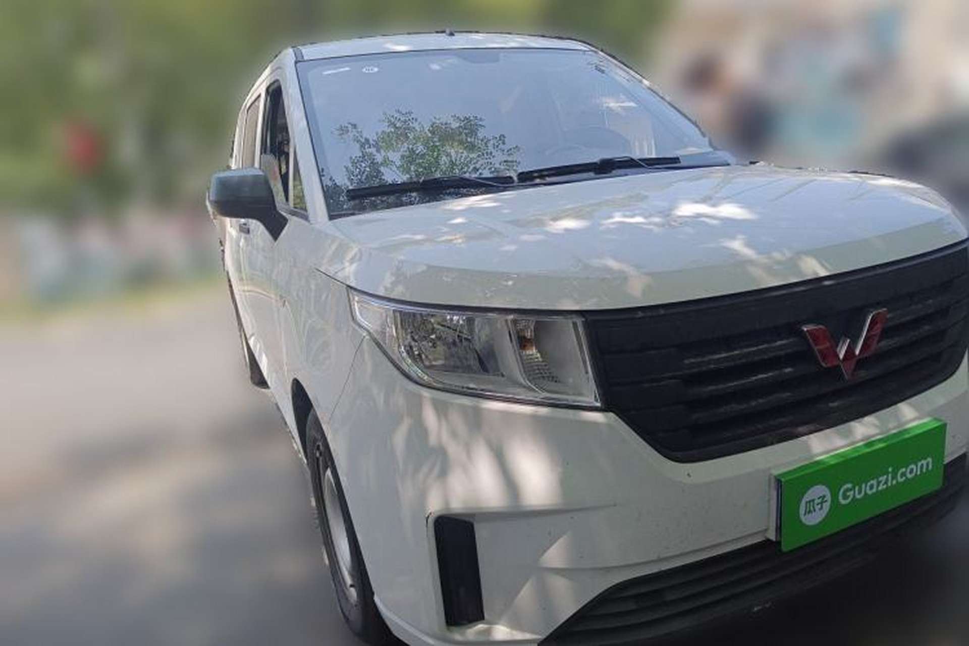 Used Wuling Hongguang PLUS 2020 1.5L Manual Standard Edition 5 Seats Front Right 45 Deg