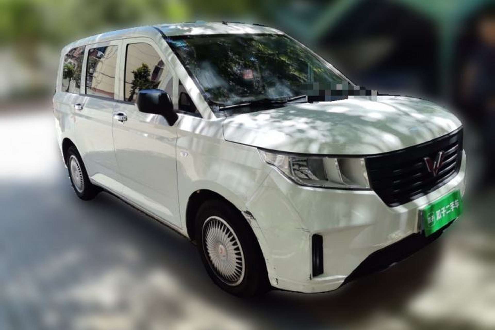 Used Wuling Hongguang PLUS 2020 1.5T Manual Commercial Vehicle 7 Seats Front Right 45 Deg