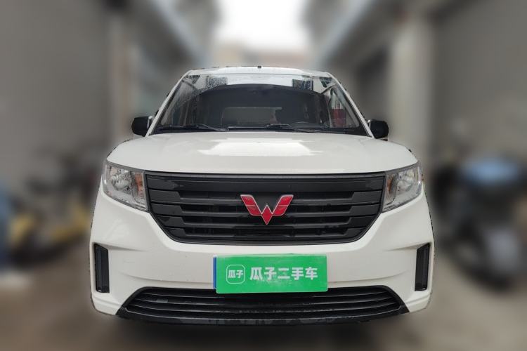 Used Wuling Hongguang PLUS 2020 1.5L Manual Standard Edition 5 Seats Front