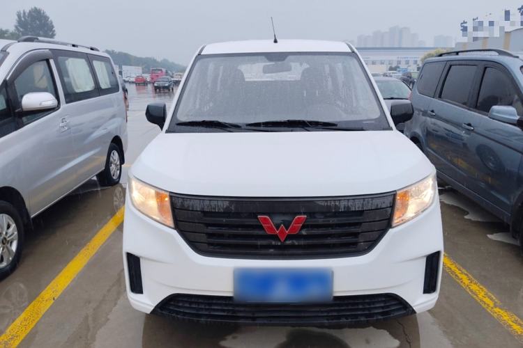 Used Wuling Hongguang PLUS 2020 1.5L Manual Standard Edition 7-Seater Front