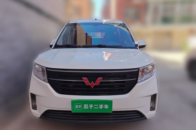 Used Wuling Hongguang PLUS 2020 1.5L Manual Comfort 7-Seater Front