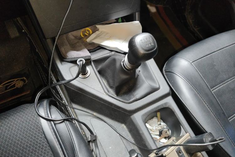Used Wuling Hongguang PLUS 2020 1.5L Manual Standard Edition 5 Seats Gear Lever