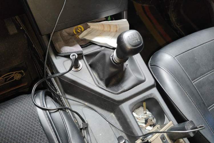 Used Wuling Hongguang PLUS 2020 1.5L Manual Standard Edition 5 Seats Gear Lever