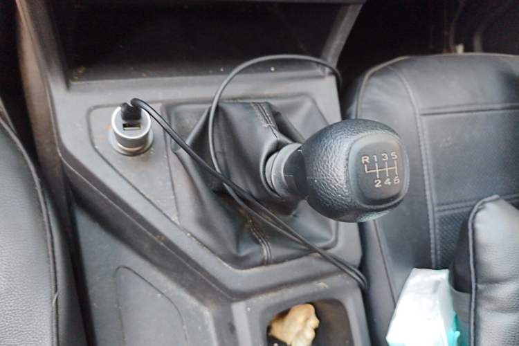 Used Wuling Hongguang PLUS 2020 1.5L Manual Standard Edition 5 Seats Gear Lever