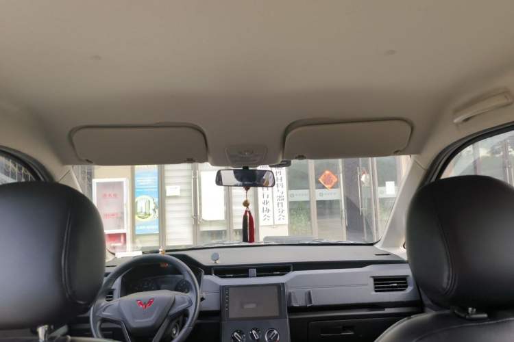 Used Wuling Hongguang PLUS 2020 1.5L Manual Standard Edition 5 Seats Headliner