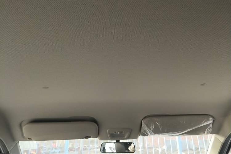 Used Wuling Hongguang PLUS 2020 1.5L Manual Standard Edition 7-Seater Headliner