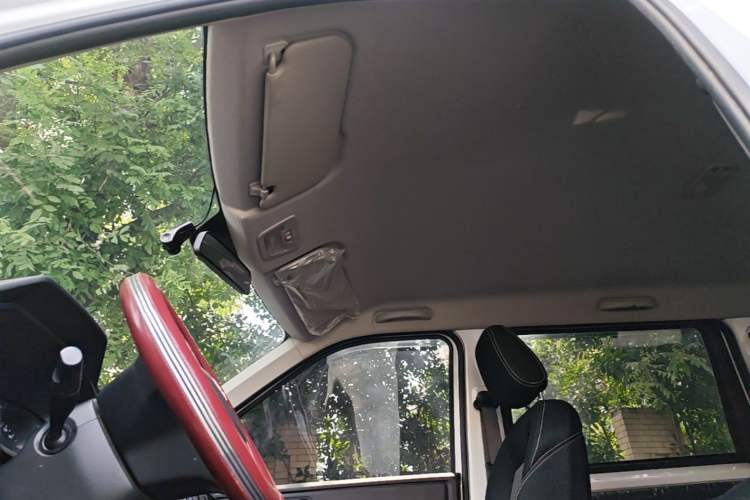 Used Wuling Hongguang PLUS 2020 1.5L Manual Standard Edition 5 Seats Headliner