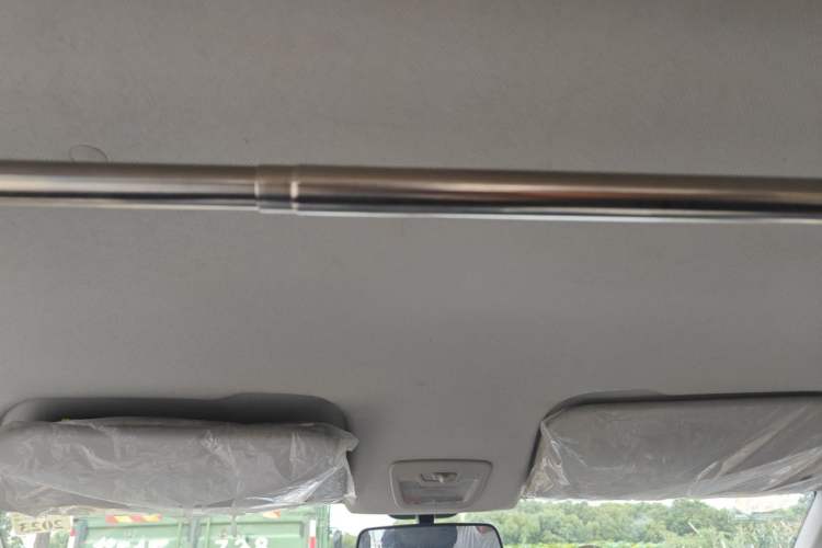 Used Wuling Hongguang PLUS 2020 1.5L Manual Standard Edition 5 Seats Headliner