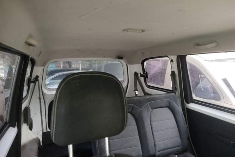 Used Wuling Hongguang PLUS 2020 1.5L Manual Standard Edition 7-Seater Headliner