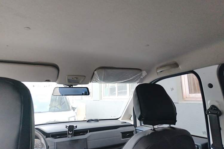 Used Wuling Hongguang PLUS 2020 1.5L Manual Standard Edition 5 Seats Headliner