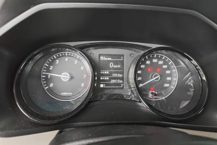 Used Wuling Hongguang PLUS 2020 1.5L Manual Comfort 7-Seater Instrument Cluster
