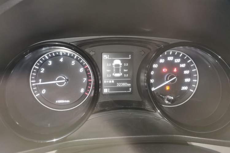 Used Wuling Hongguang PLUS 2020 1.5L Manual Comfort 7-Seater Instrument Cluster