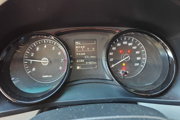 Used Wuling Hongguang PLUS 2020 1.5L Manual Comfort 7-Seater Instrument Cluster