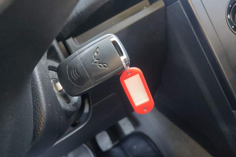 Used Wuling Hongguang PLUS 2020 1.5L Manual Standard Edition 5 Seats Interior 1