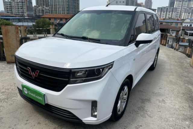 Used Wuling Hongguang PLUS 2020 1.5T Manual Commercial Vehicle 7 Seats