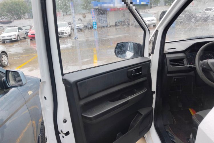 Used Wuling Hongguang PLUS 2020 1.5L Manual Standard Edition 7-Seater Left Front Door Interior