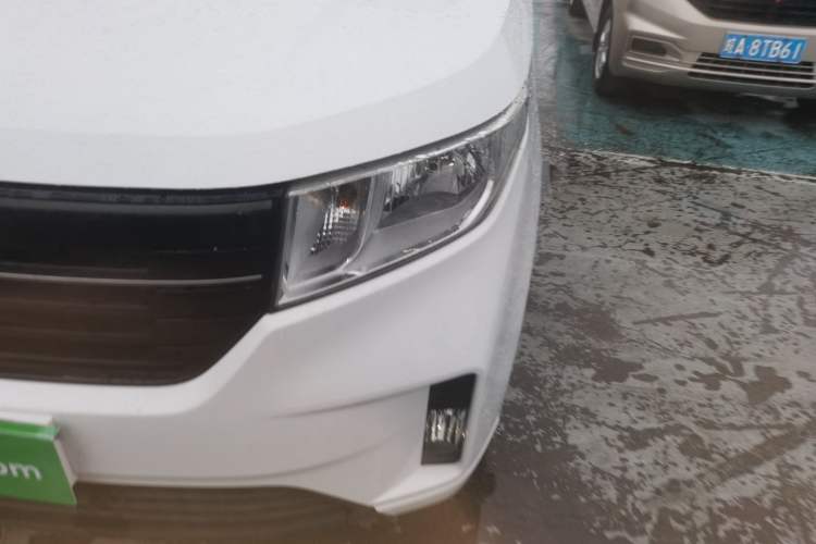 Used Wuling Hongguang PLUS 2020 1.5L Manual Comfort 7-Seater Left Front Headlight