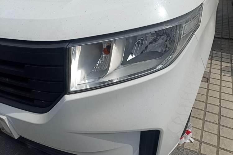 Used Wuling Hongguang PLUS 2020 1.5L Manual Standard Edition 7-Seater Left Front Headlight