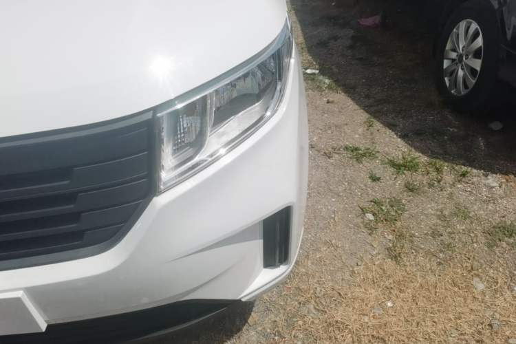 Used Wuling Hongguang PLUS 2020 1.5L Manual Standard Edition 5 Seats Left Front Headlight