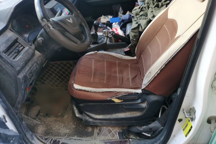 Used Wuling Hongguang PLUS 2020 1.5L Manual Standard Edition 5 Seats Left Front Seat