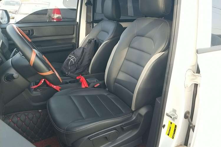Used Wuling Hongguang PLUS 2020 1.5L Manual Standard Edition 7-Seater Left Front Seat