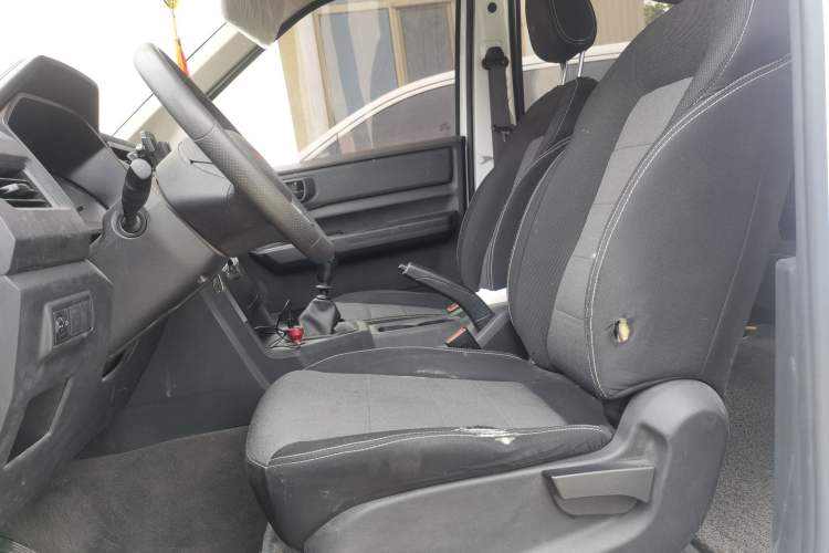 Used Wuling Hongguang PLUS 2020 1.5L Manual Standard Edition 5 Seats Left Front Seat