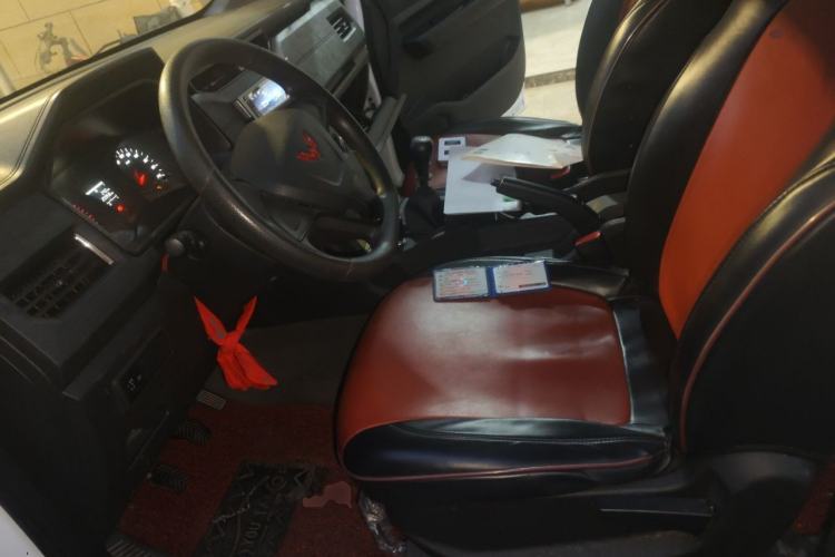 Used Wuling Hongguang PLUS 2020 1.5L Manual Standard Edition 5 Seats Left Front Seat