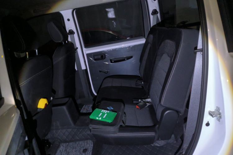 Used Wuling Hongguang PLUS 2020 1.5L Manual Standard Edition 5 Seats Left Rear Seat