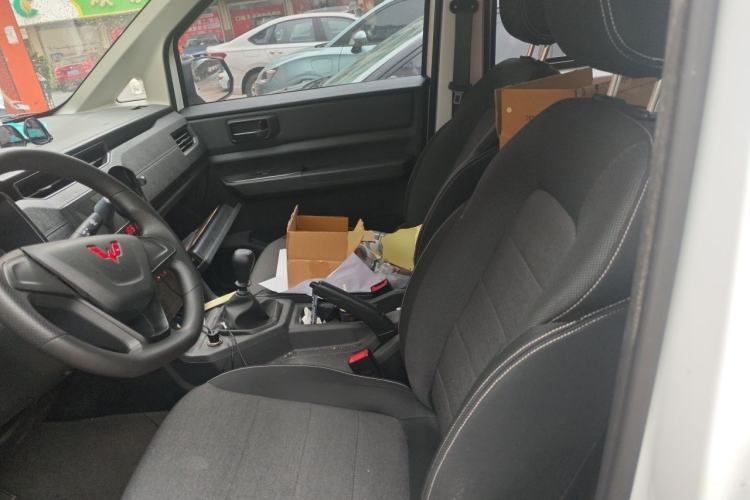 Used Wuling Hongguang PLUS 2020 1.5L Manual Standard Edition 5 Seats Left Rear Seat