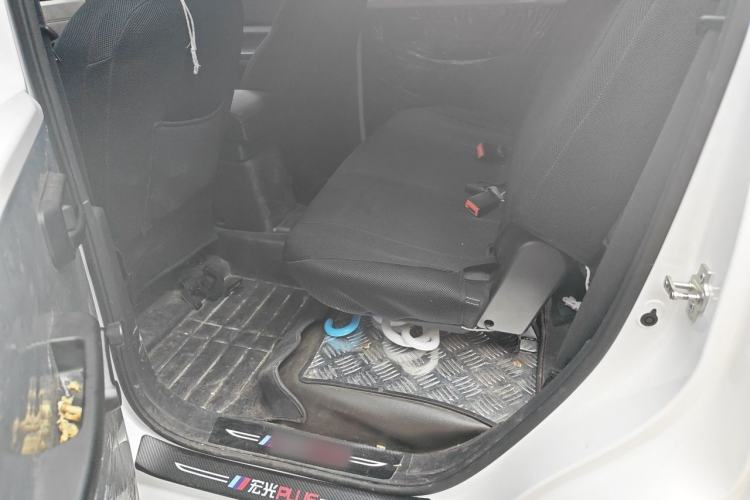 Used Wuling Hongguang PLUS 2020 1.5L Manual Standard Edition 5 Seats Left Rear Seat