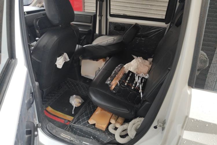 Used Wuling Hongguang PLUS 2020 1.5L Manual Standard Edition 5 Seats Left Rear Seat
