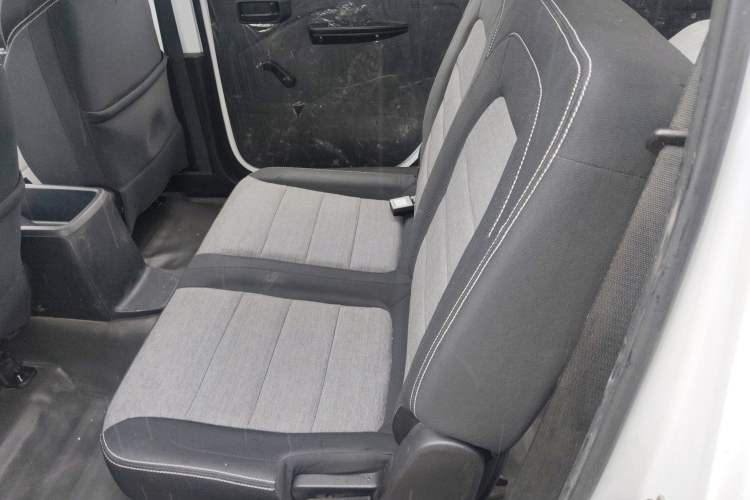Used Wuling Hongguang PLUS 2020 1.5L Manual Standard Edition 7-Seater Left Rear Seat