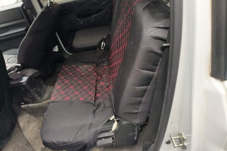 Used Wuling Hongguang PLUS 2020 1.5L Manual Standard Edition 5 Seats Left Rear Seat