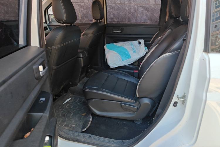 Used Wuling Hongguang PLUS 2020 1.5L Manual Comfort 7-Seater Left Rear Seat