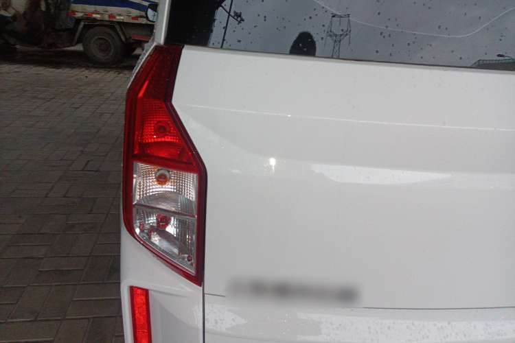 Used Wuling Hongguang PLUS 2020 1.5L Manual Comfort 7-Seater Left Rear Taillight