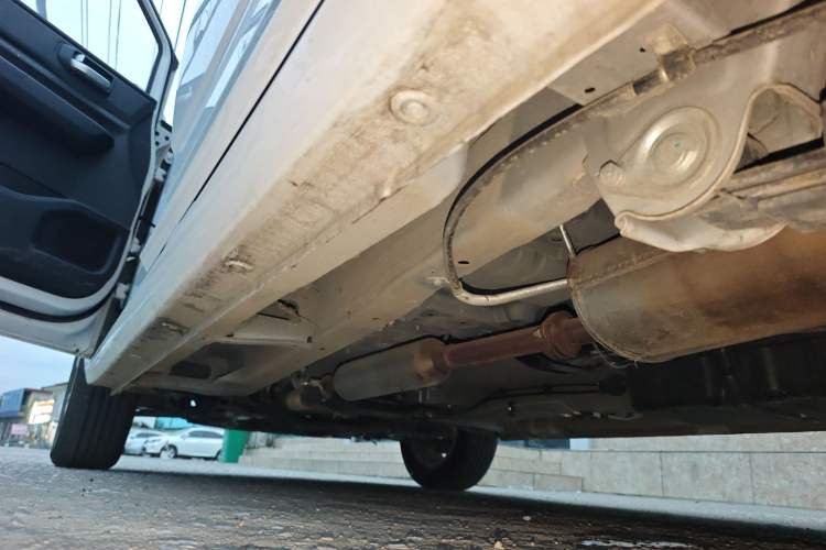 Used Wuling Hongguang PLUS 2020 1.5L Manual Comfort 7-Seater Left Side Sill