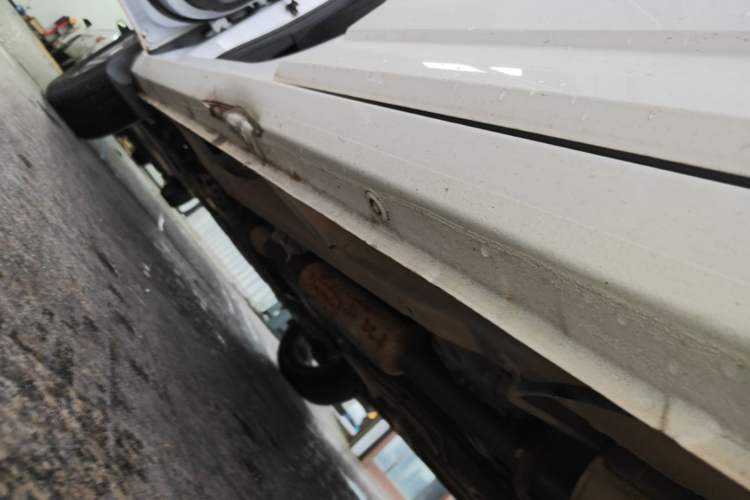 Used Wuling Hongguang PLUS 2020 1.5L Manual Comfort 7-Seater Left Side Sill