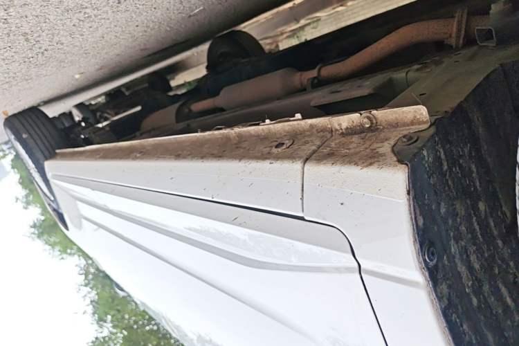 Used Wuling Hongguang PLUS 2020 1.5L Manual Standard Edition 5 Seats Left Side Sill