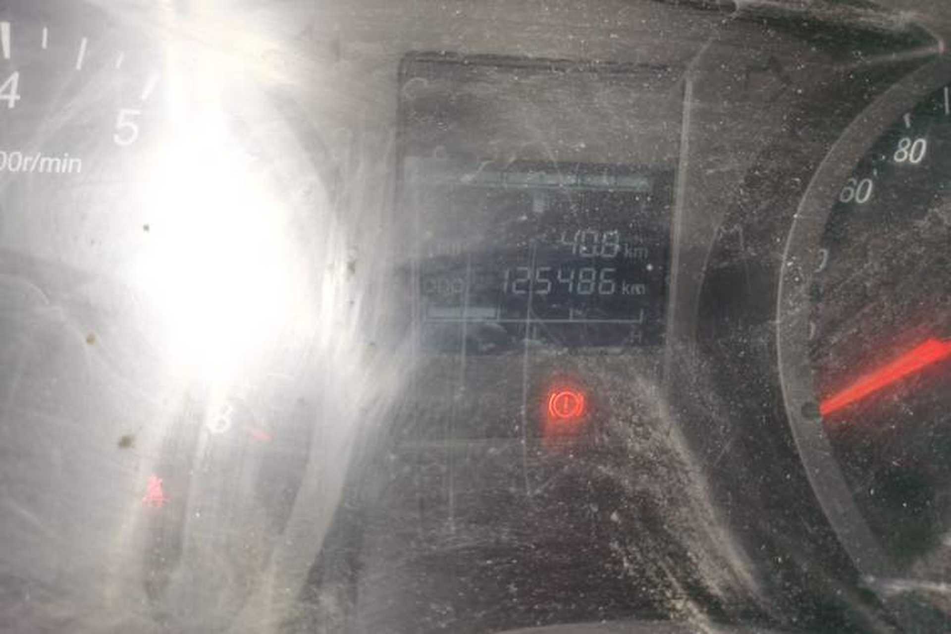 Used Wuling Hongguang PLUS 2020 1.5L Manual Standard Edition 5 Seats Odometer Close Up