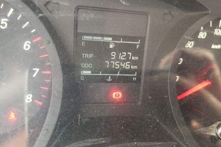 Used Wuling Hongguang PLUS 2020 1.5L Manual Standard Edition 7-Seater Odometer Close Up