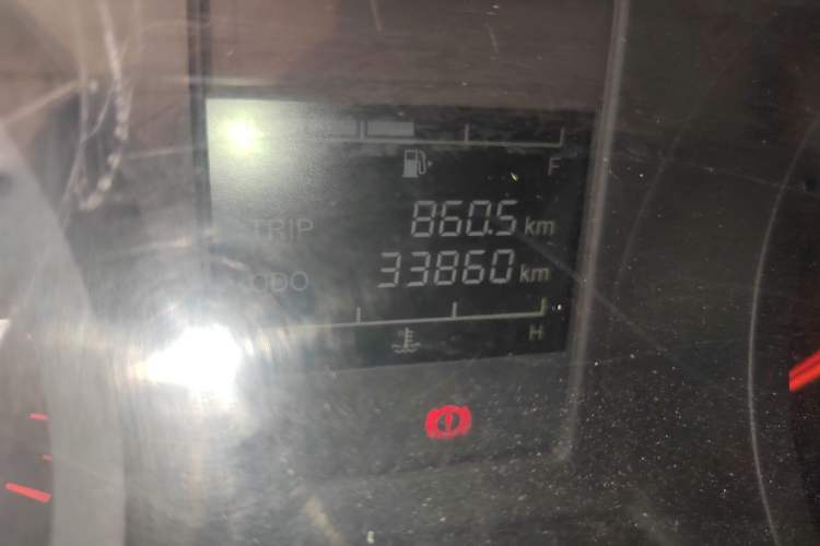 Used Wuling Hongguang PLUS 2020 1.5L Manual Standard Edition 7-Seater Odometer Close Up