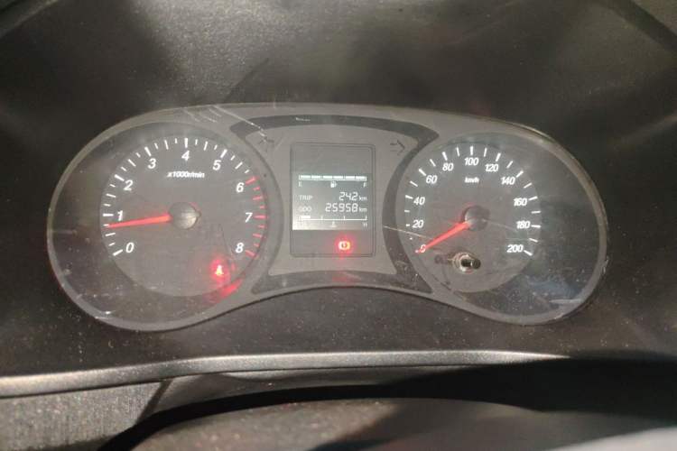 Used Wuling Hongguang PLUS 2020 1.5L Manual Standard Edition 5 Seats Odometer Close Up