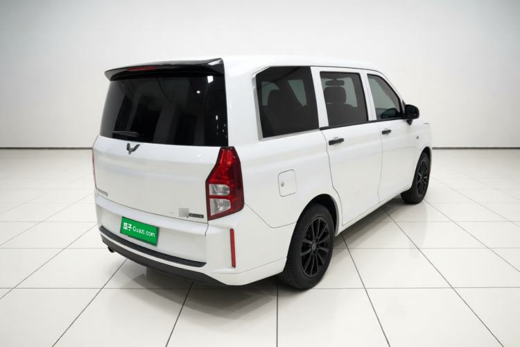 Used Wuling Hongguang PLUS 2020 1.5L Manual Standard Edition 5 Seats Rear Right 45 Deg