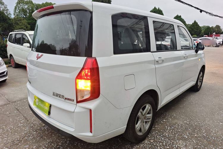 Used Wuling Hongguang PLUS 2020 1.5L Manual Comfort 7-Seater Rear Right 45 Deg